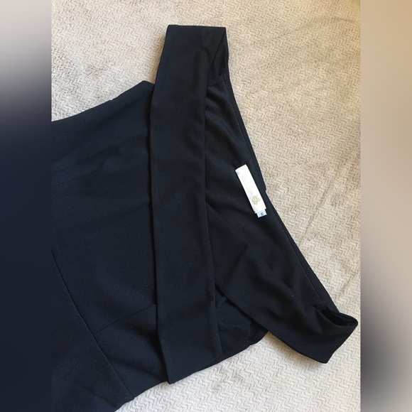 Women’s Off shoulder Mini Dress - Picture 3 of 3